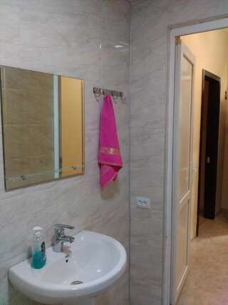 Гостевой дом Green way Guest house Тбилиси Бюджетный двухместный номер с 1 кроватью-4
